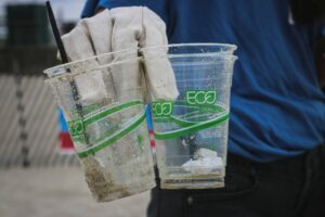Akademia ESG_Greenwashing fałszywy ekowizerunek firmy_Brian Yurasits Unsplash