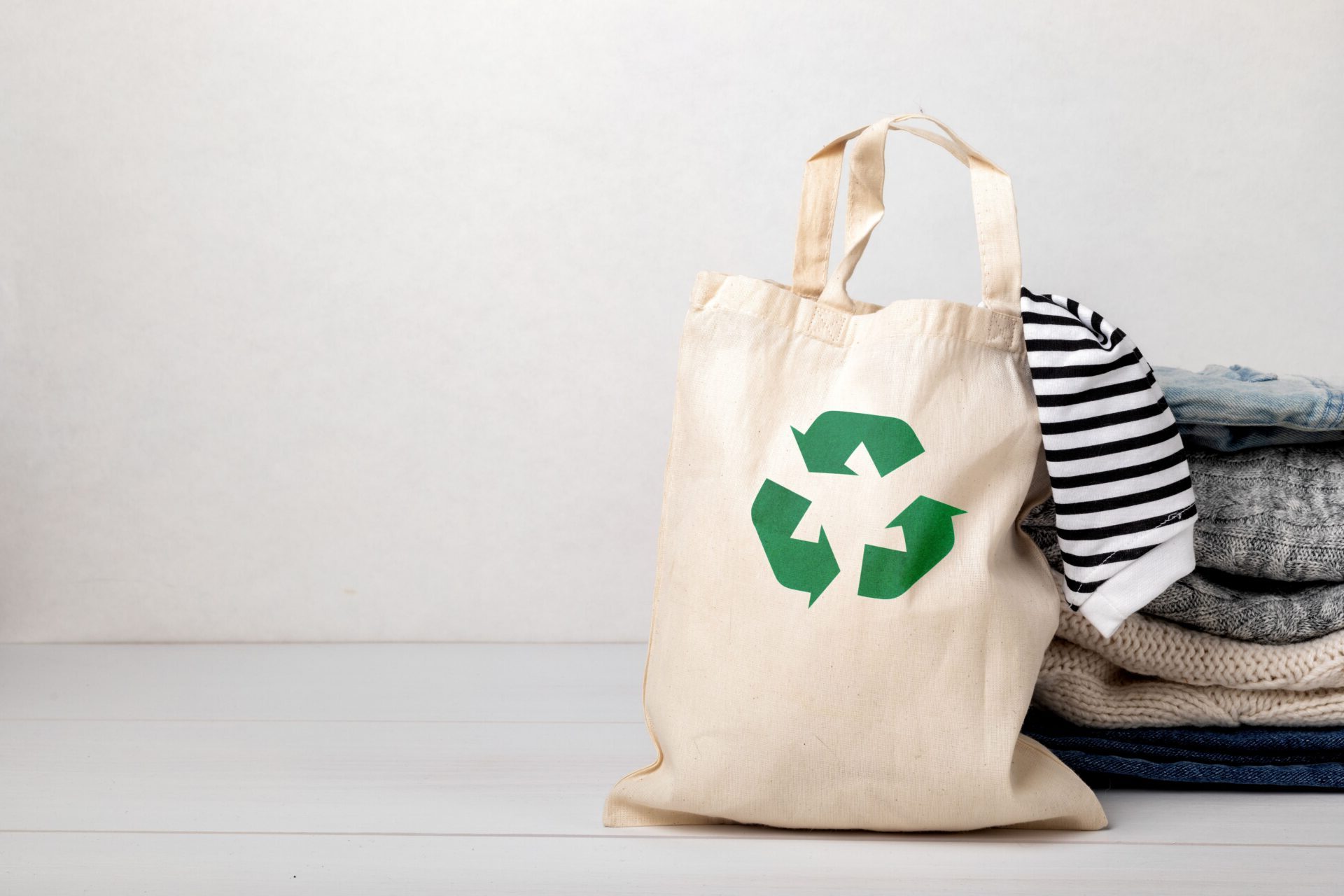 Zdjęcie wyróżniające wpisu: 4,8 mln kilogramów uratowanych ubrań. Co zmienia cyrkularne podejście?